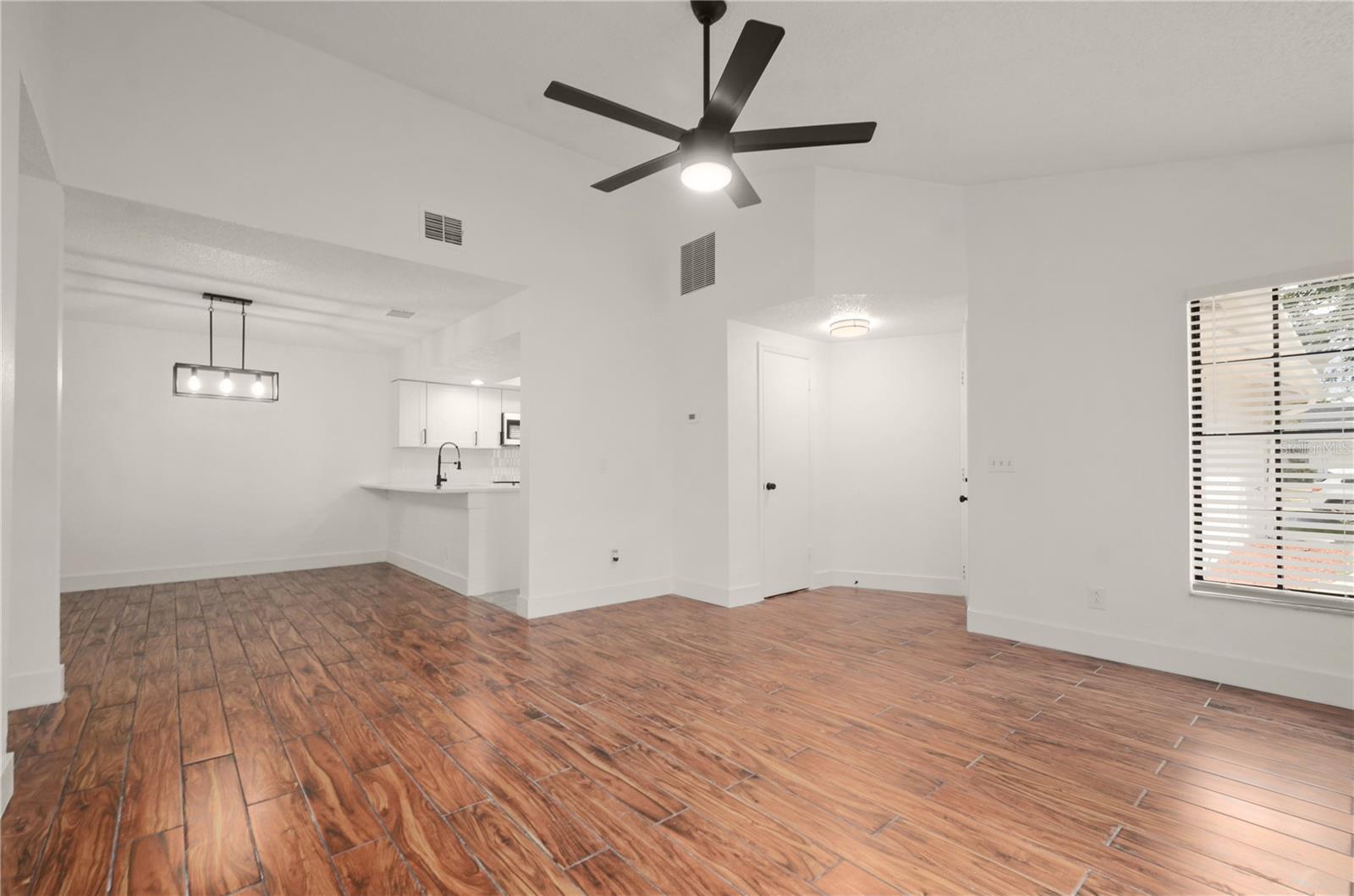 ROSEMONT SEC 13 - Residential