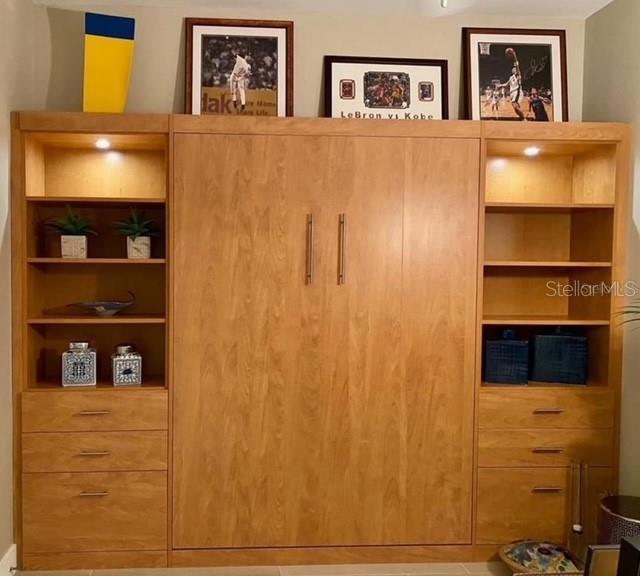 GRAND CENTRAL AT KENNEDY RESID - Residential Lease