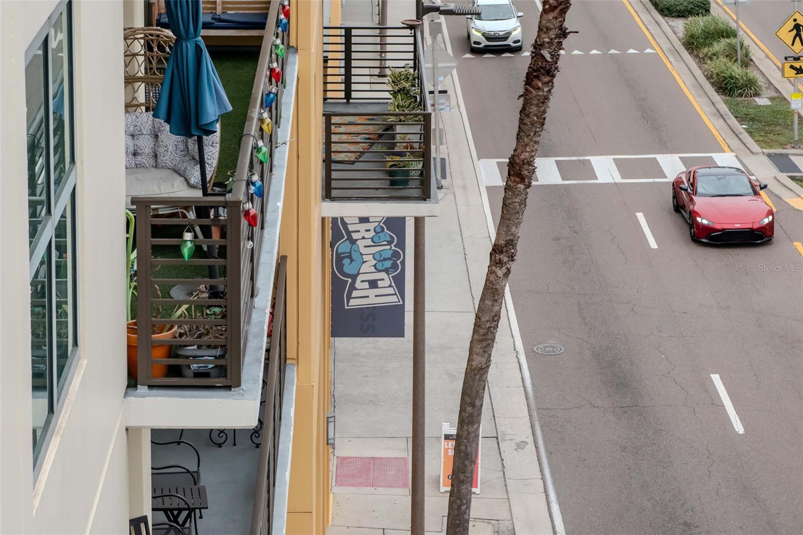 GRAND CENTRAL AT KENNEDY RESID - Residential Lease