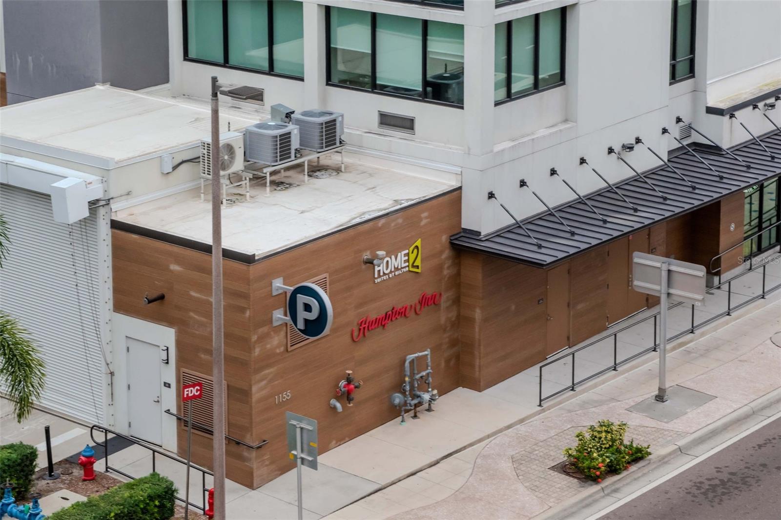 GRAND CENTRAL AT KENNEDY RESID - Residential Lease