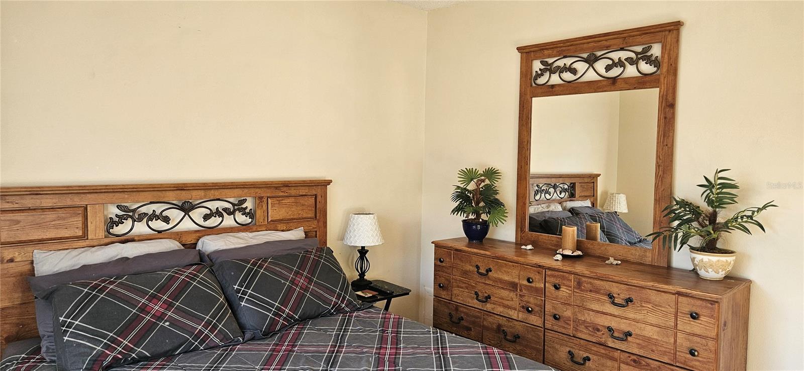 PEBBLE SPGS CLUSTER 2 - Residential Lease