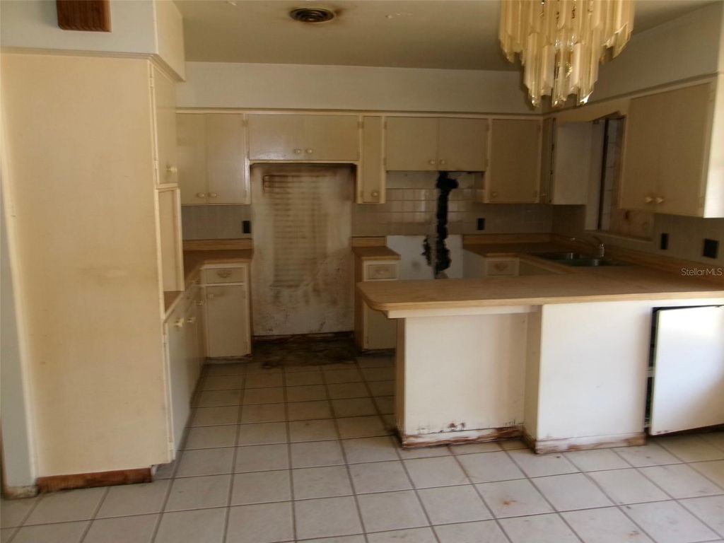 Photo of 2555 Wood Street, Sarasota, FL 34237 (MLS # C7525514)