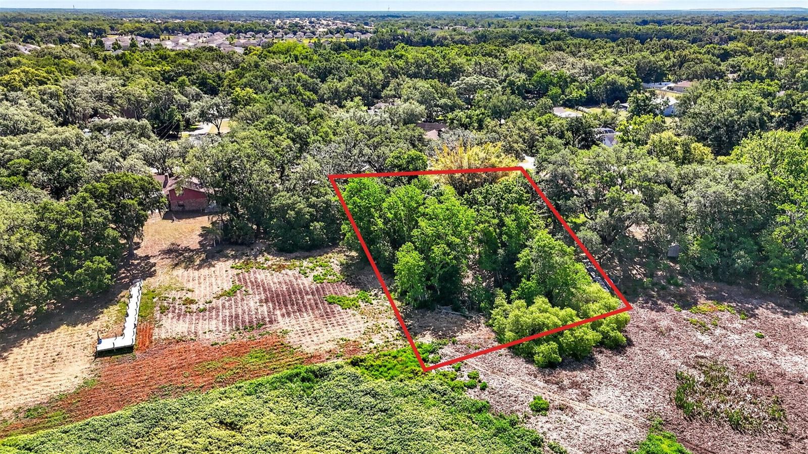 LAKE BERNADETTE GARDENS - Land
