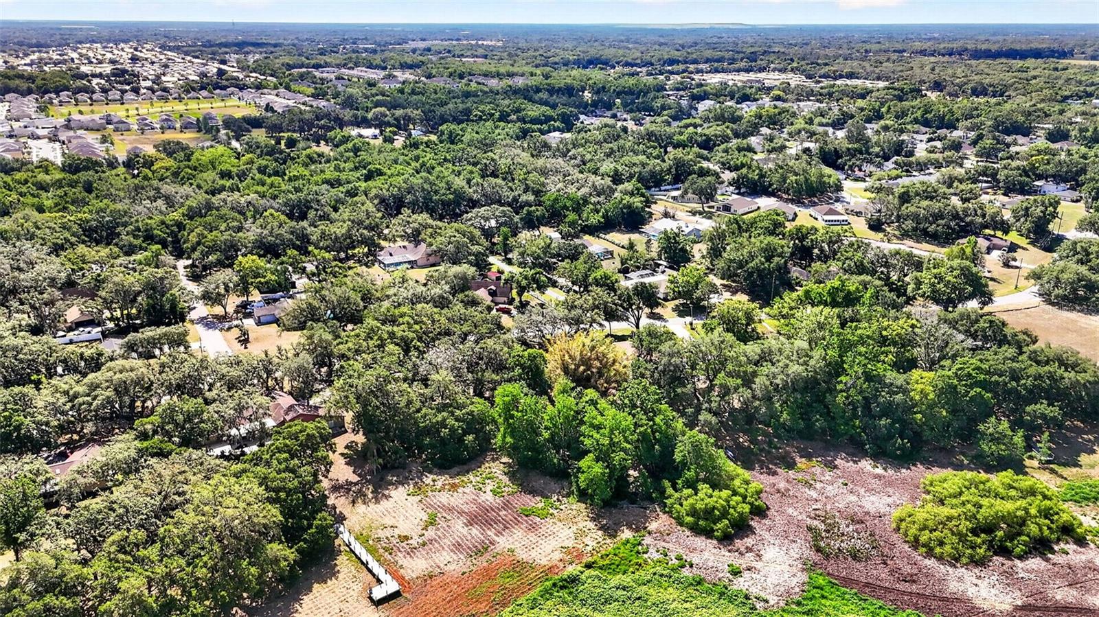 LAKE BERNADETTE GARDENS - Land