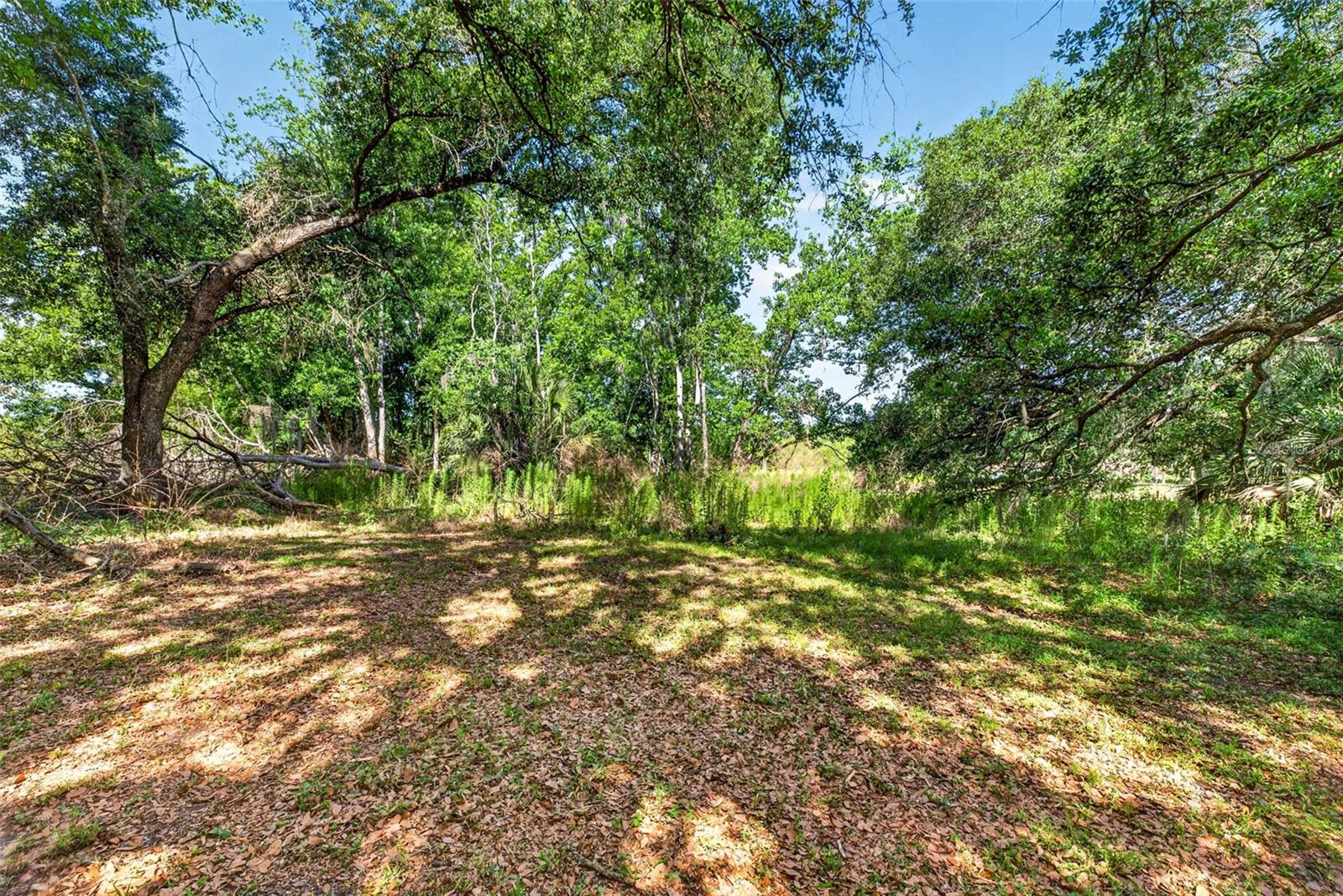 LAKE BERNADETTE GARDENS - Land