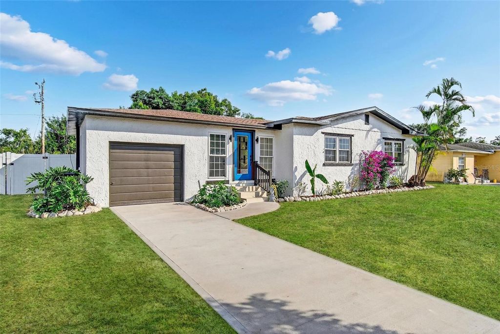 Photo of 4709 Mineola Street, Bradenton, FL 34207 (MLS # TB8451222)