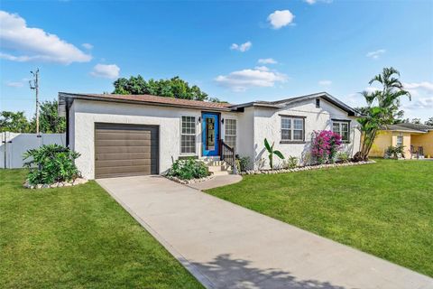 Photo of 4709 Mineola Street, Bradenton, FL 34207 (MLS # TB8451222)