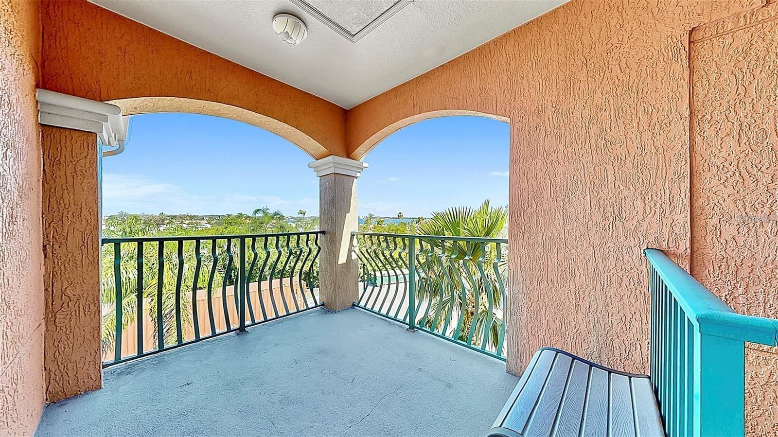 2773 VIA CIPRIANI 1330B