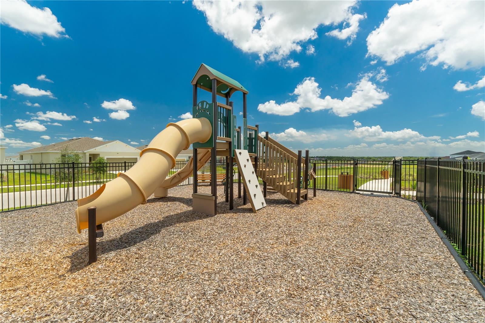 COVERED BRIDGE AT LIBERTY BLUFF - Residential