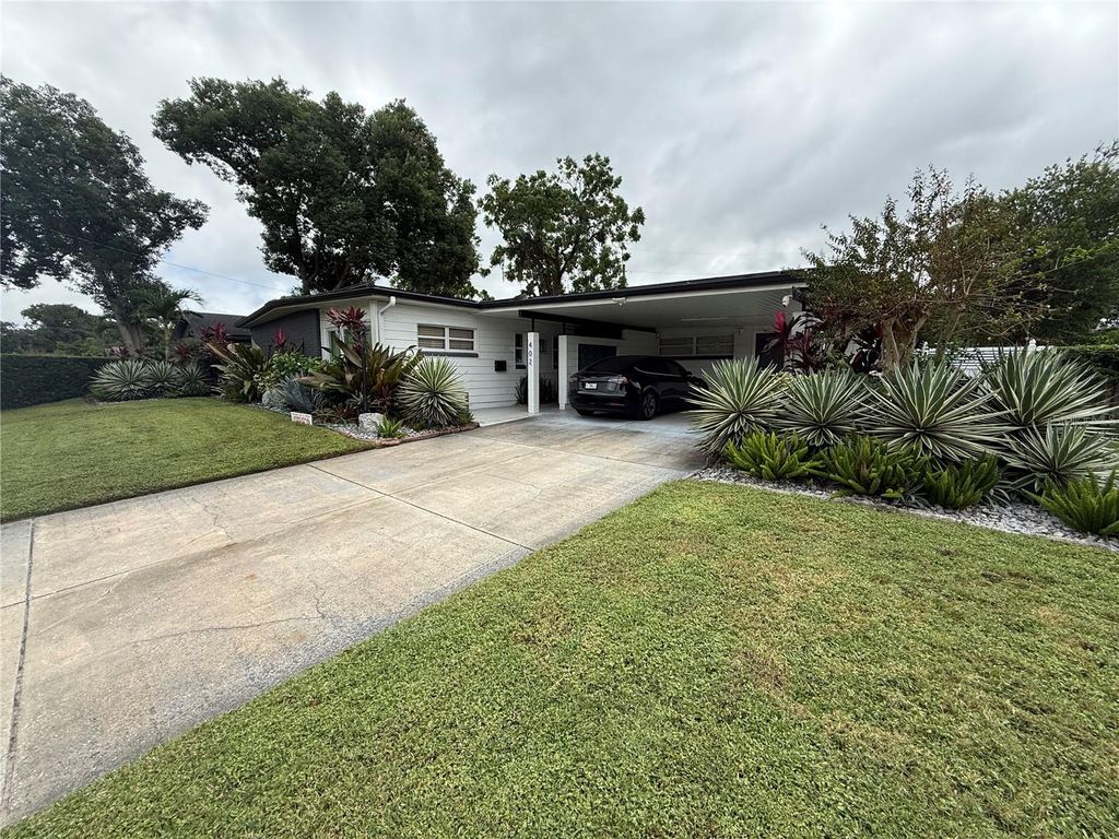 Photo of 402 Doolittle Street, Orlando, FL 32839 (MLS # S5142282)