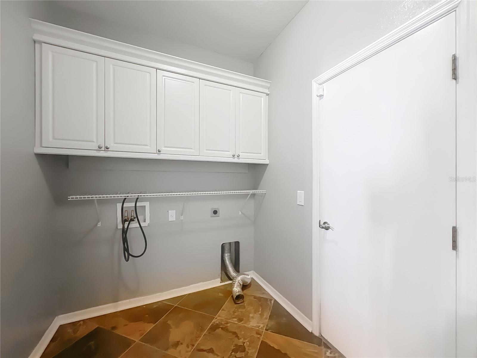 ROLLING HILLS UN 04 - Residential