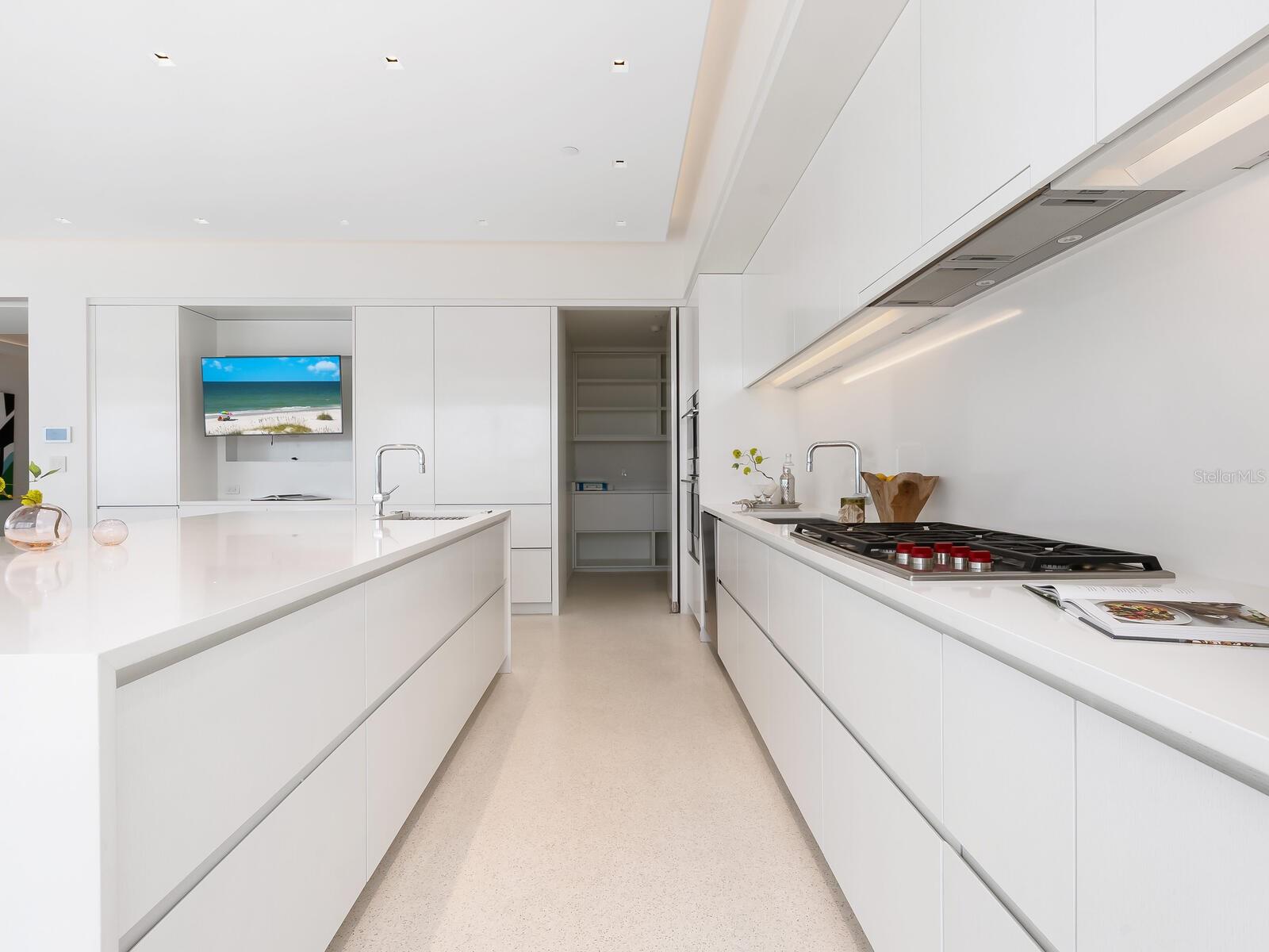 HALCYON SIESTA KEY - Residential