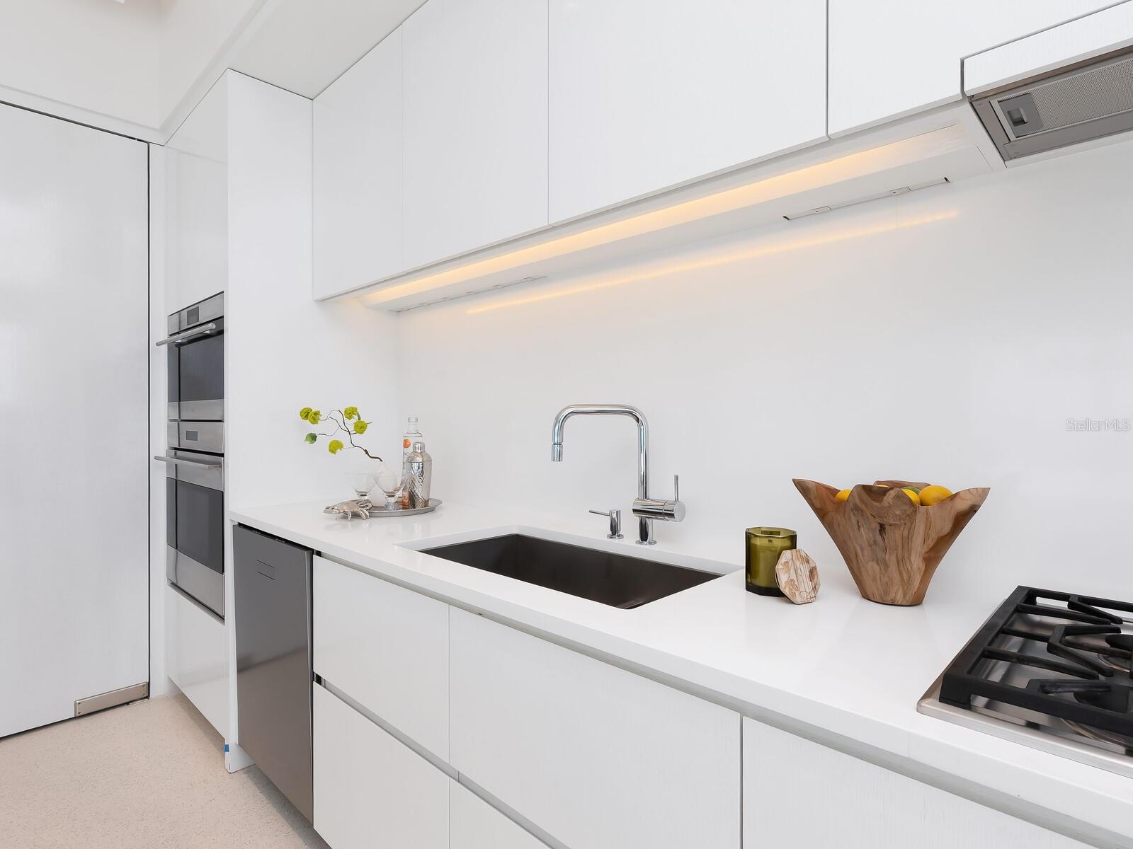 HALCYON SIESTA KEY - Residential