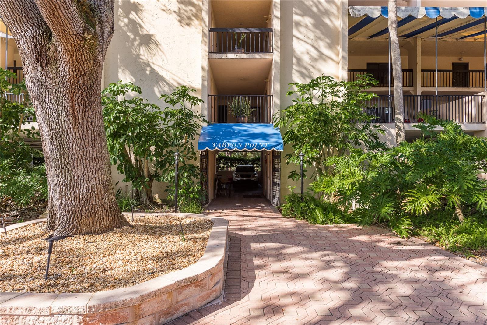 206 TARPON POINT