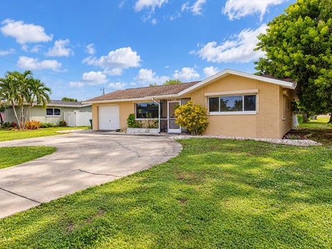 1204 Se 35th Street, Cape Coral, FL 33904