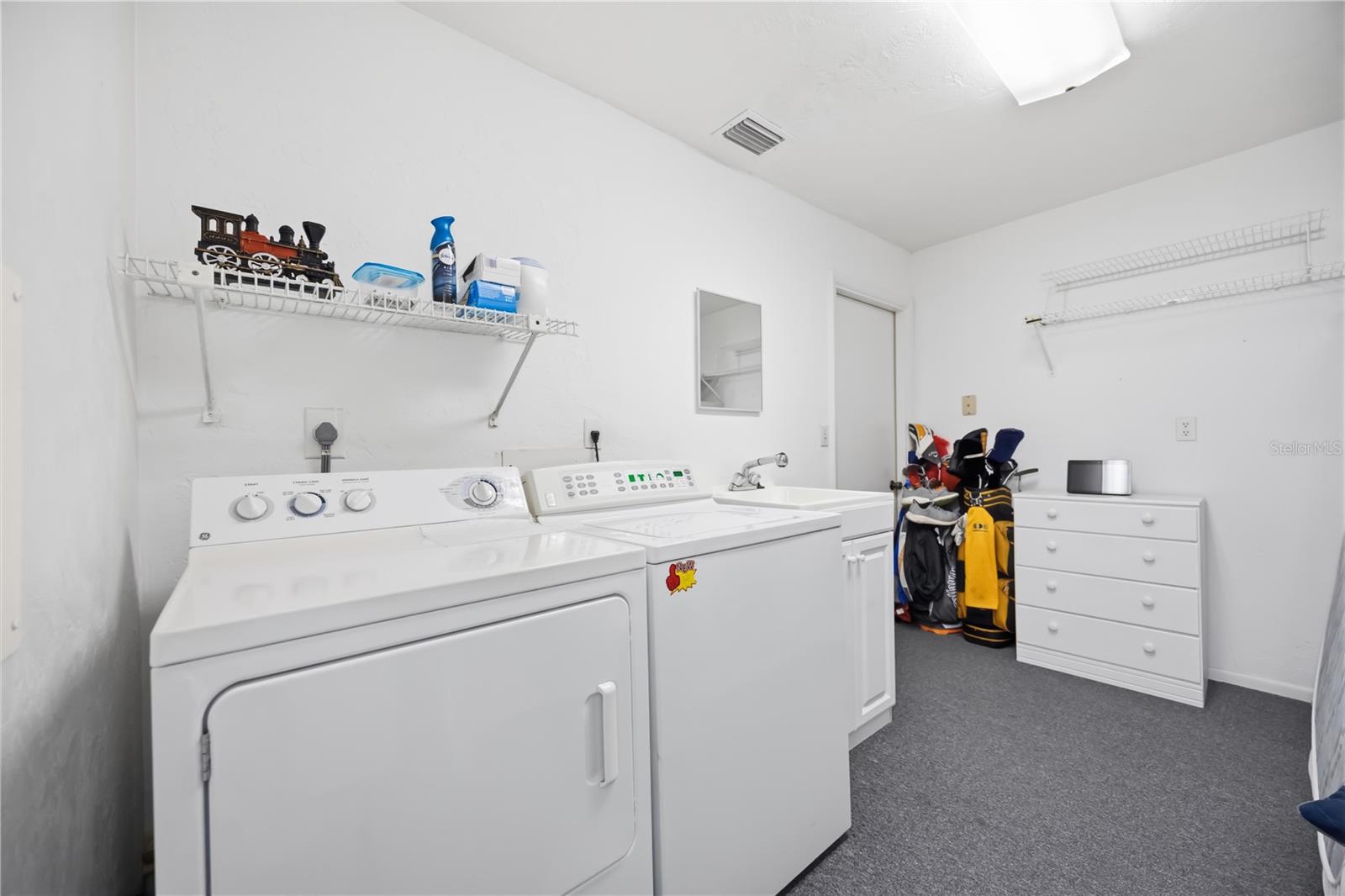 VENICE GARDENS SEC 2 - Residential