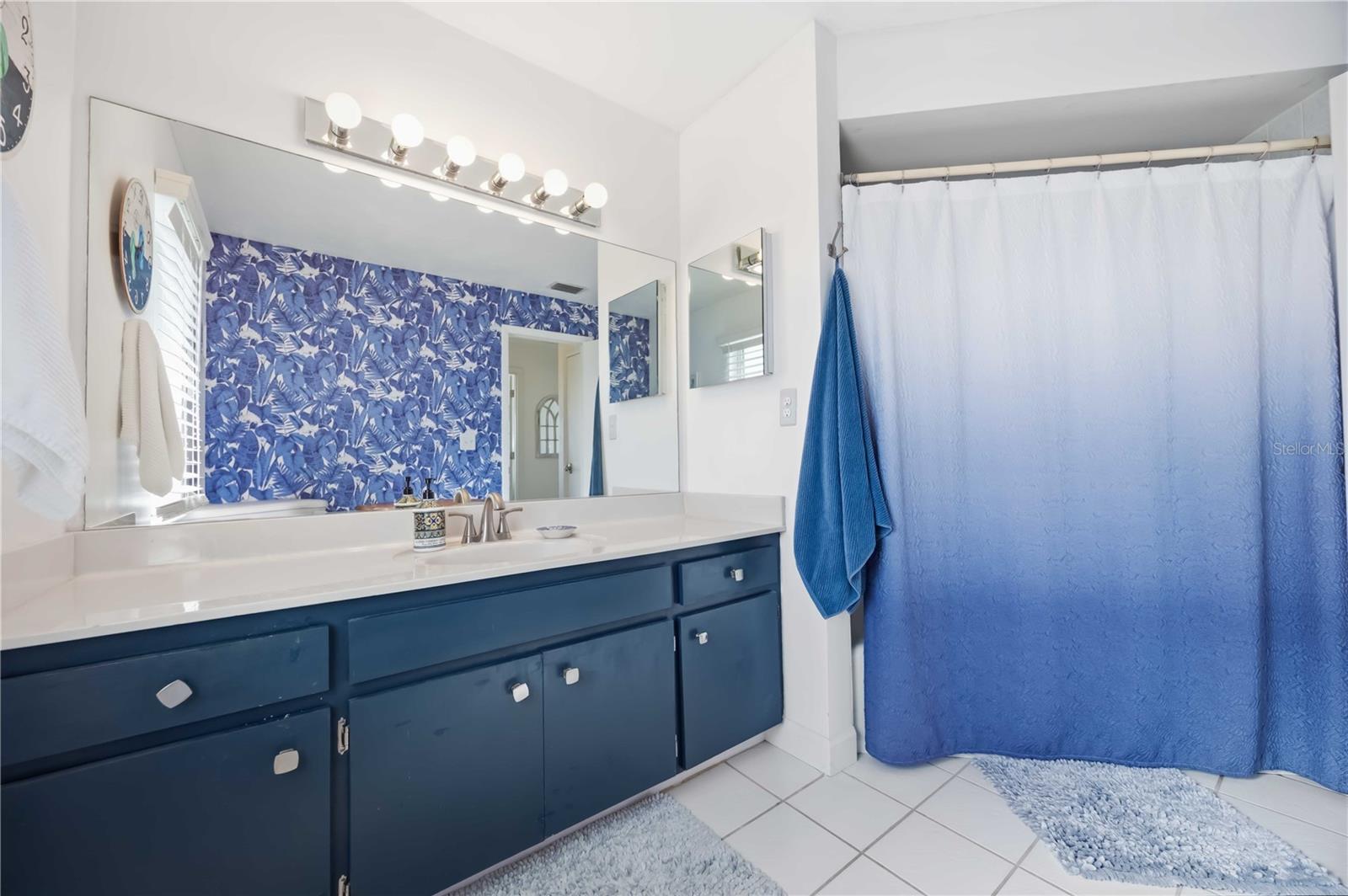 VENICE GARDENS SEC 2 - Residential