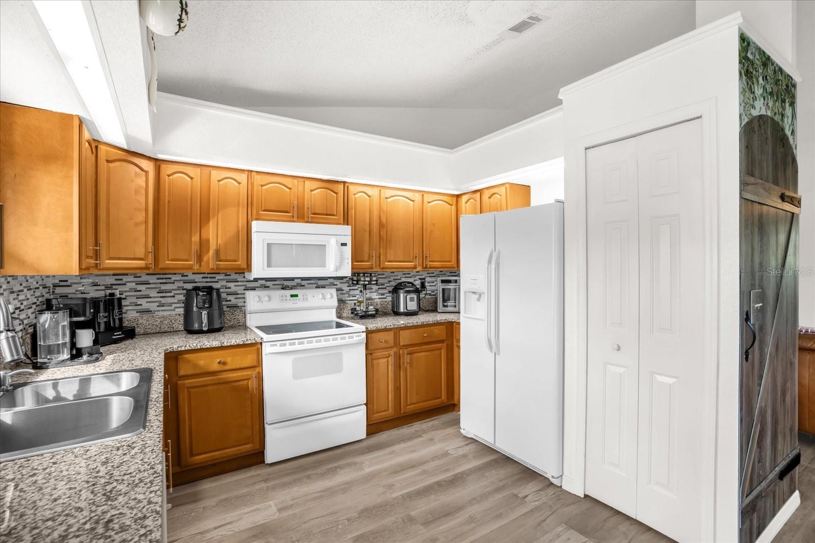 POINCIANA SUB NBRHD 3 VIL 3 - Residential