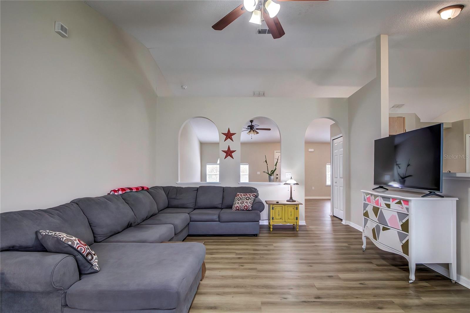 CITRUS SPGS UNIT 04 - Residential