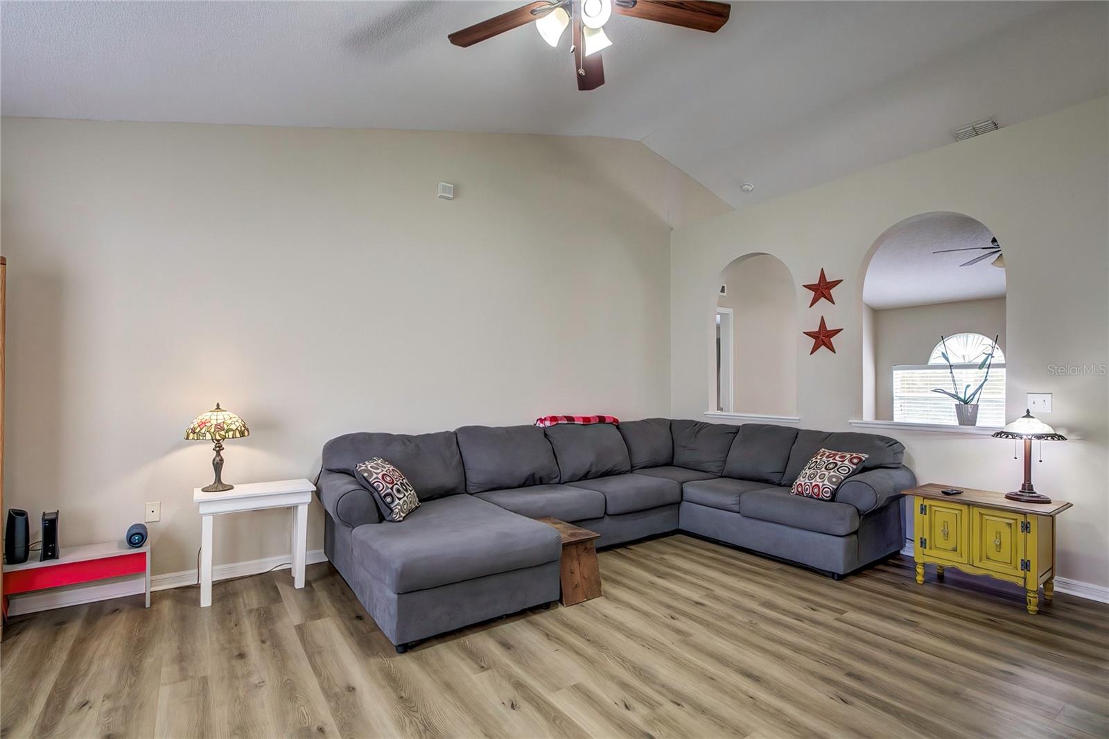 CITRUS SPGS UNIT 04 - Residential