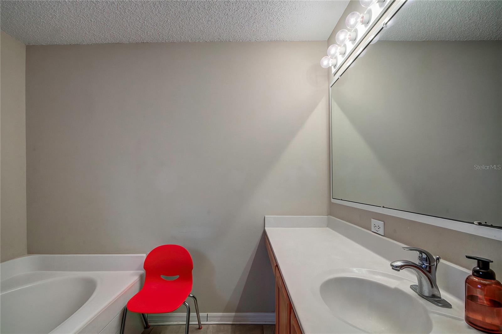 CITRUS SPGS UNIT 04 - Residential