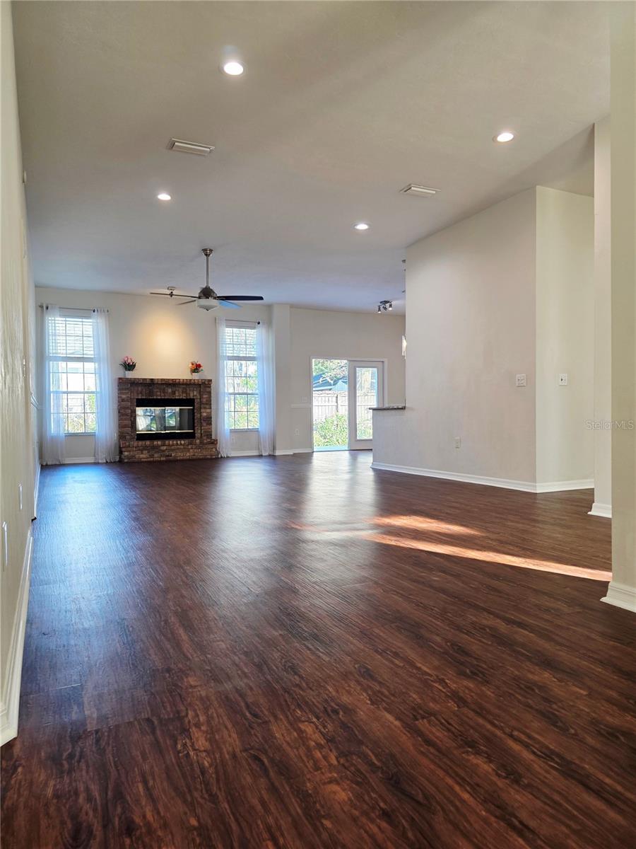MILE RUN - Residential