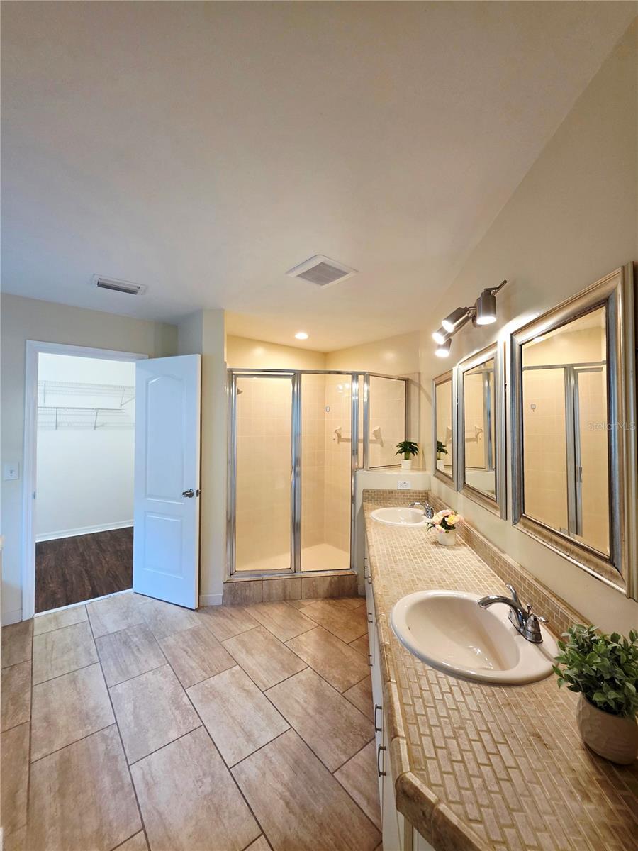 MILE RUN - Residential