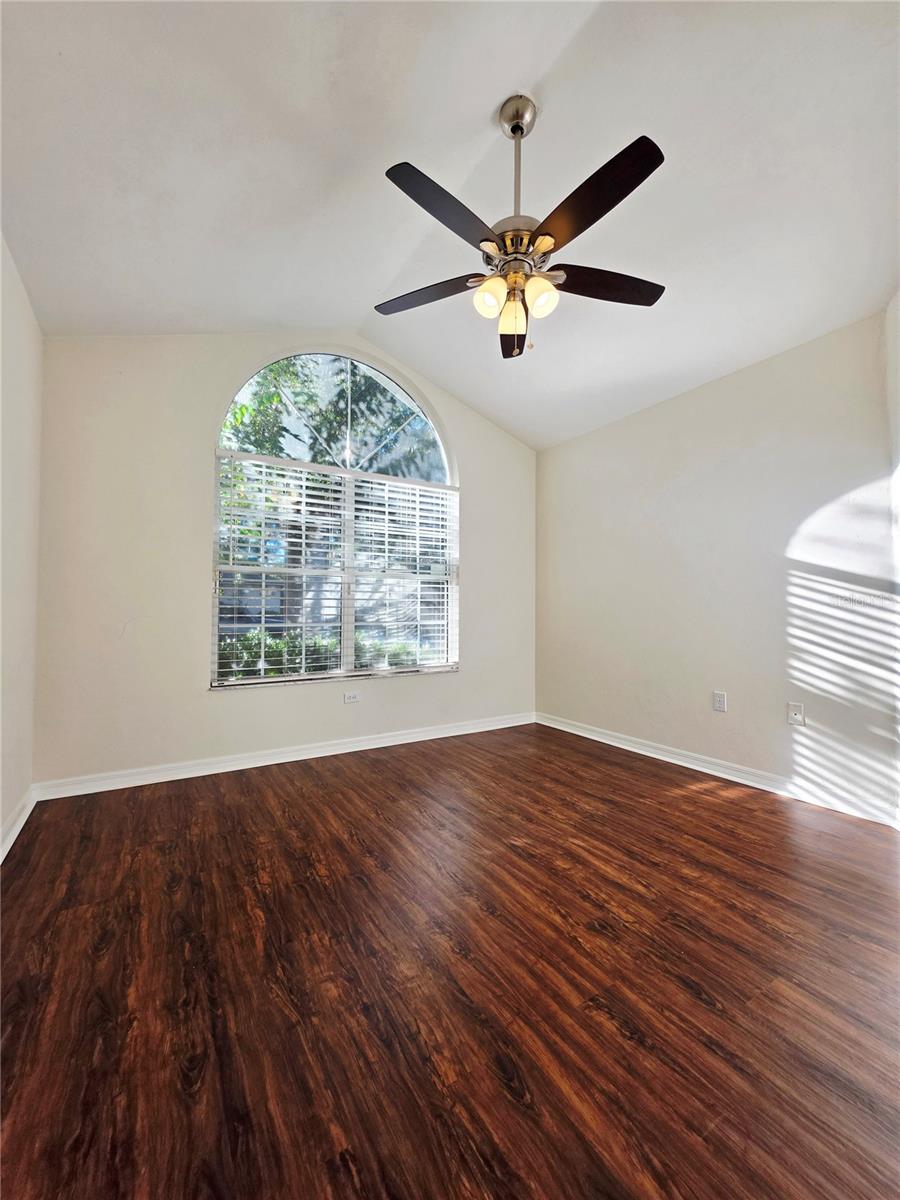 MILE RUN - Residential