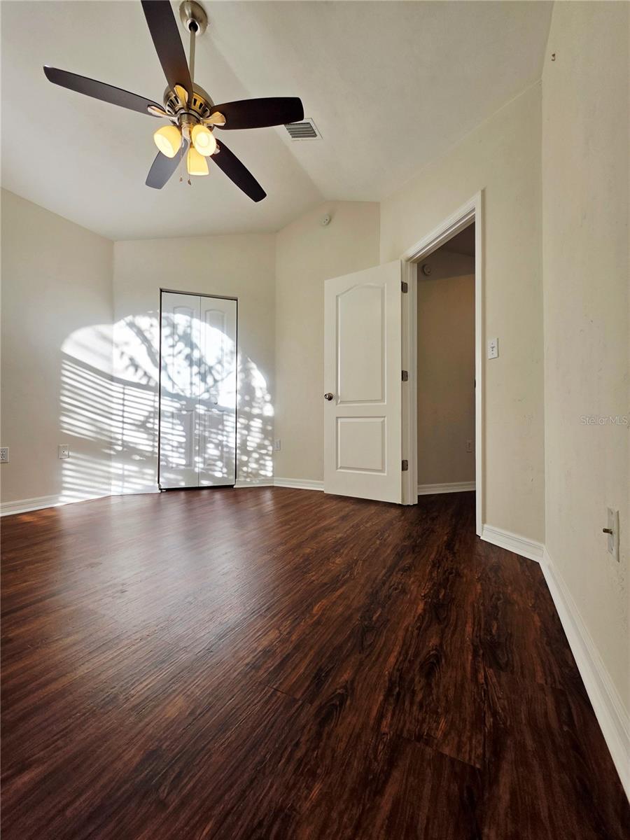 MILE RUN - Residential