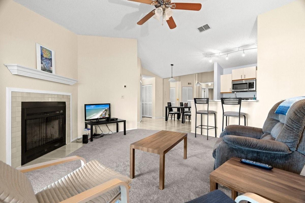2087 HUNTERS GLEN DRIVE 126