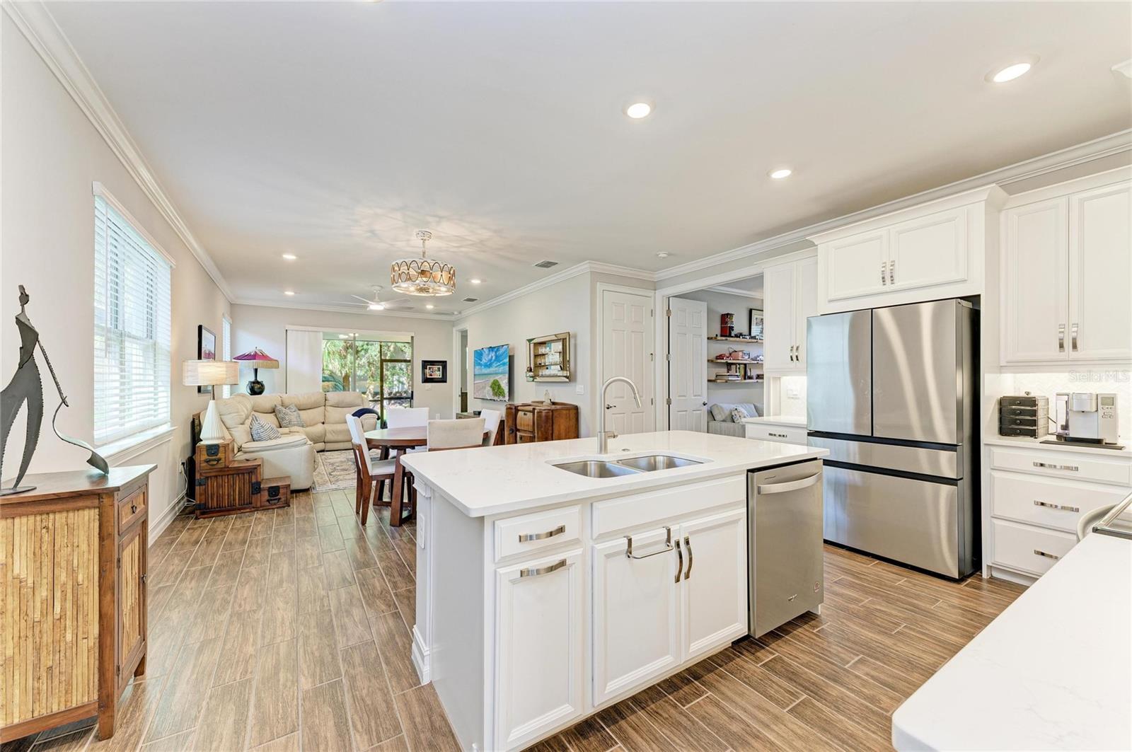 TOSCANA ISLES - Residential