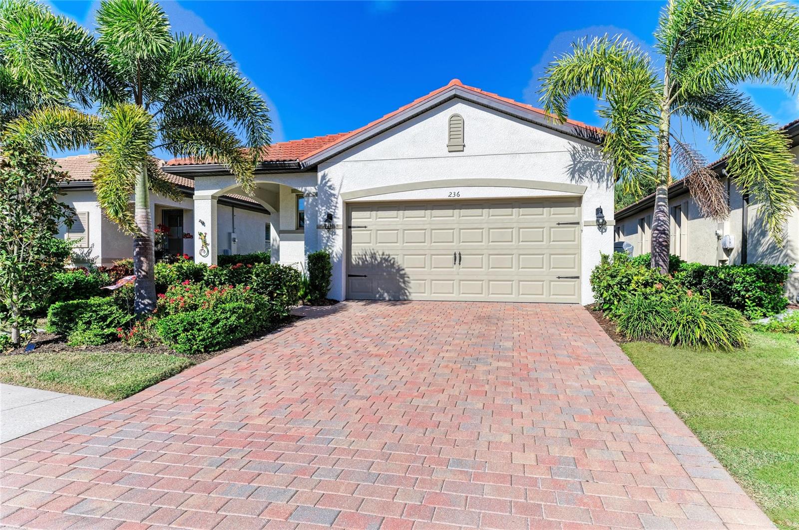 TOSCANA ISLES - Residential