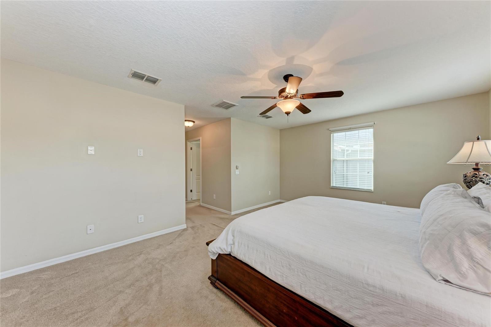 SOUTH HAMPTON - Residential