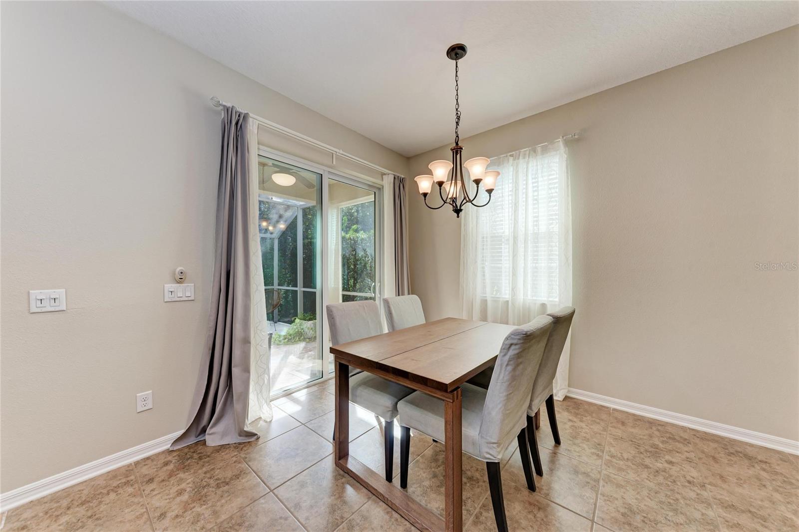 SOUTH HAMPTON - Residential