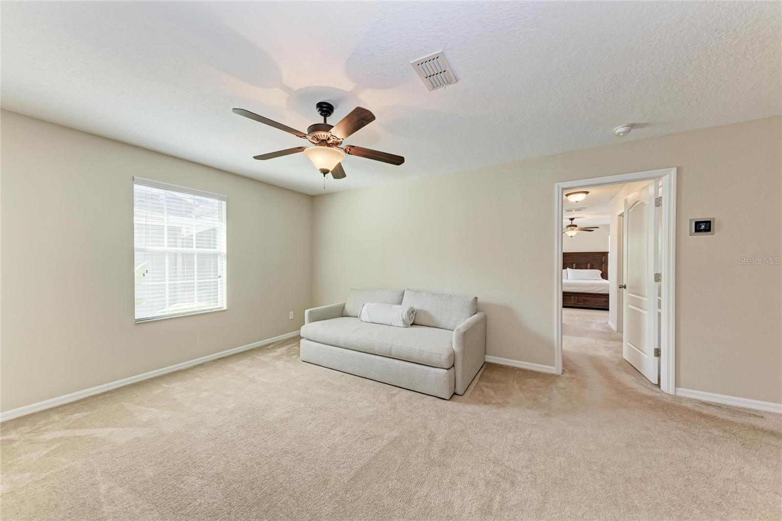 SOUTH HAMPTON - Residential