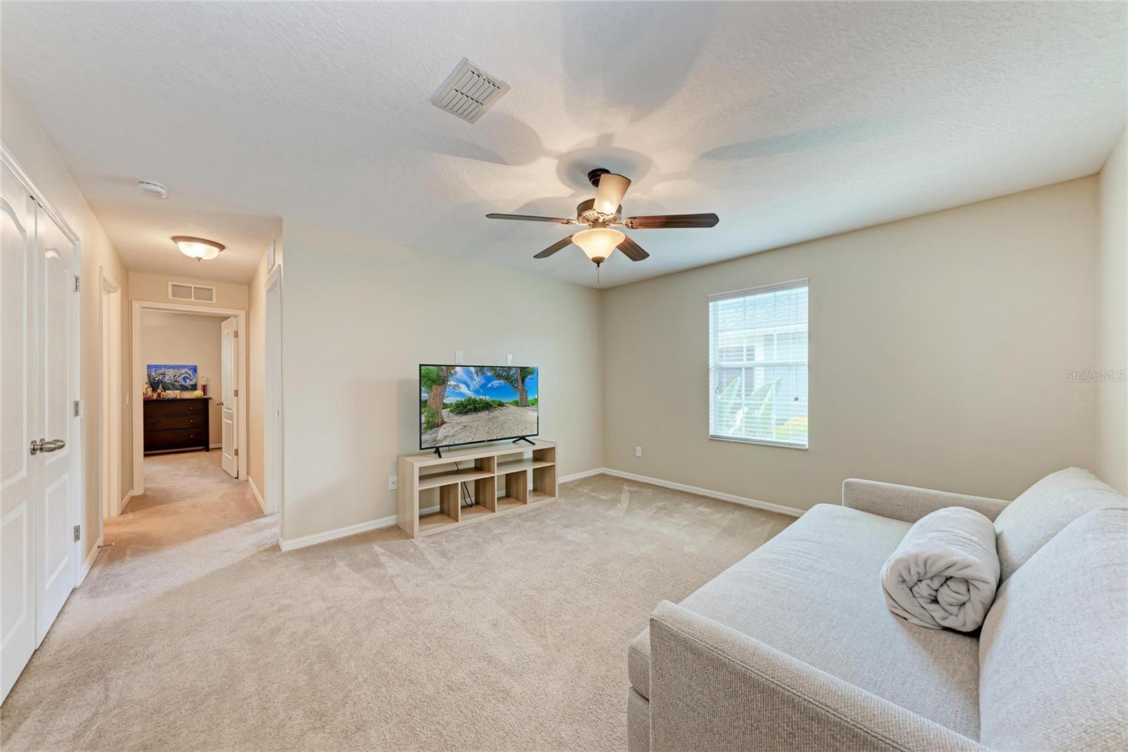 SOUTH HAMPTON - Residential