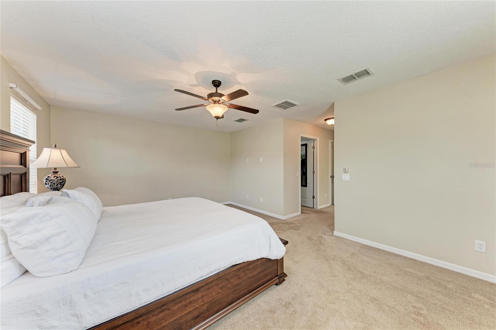 SOUTH HAMPTON - Residential