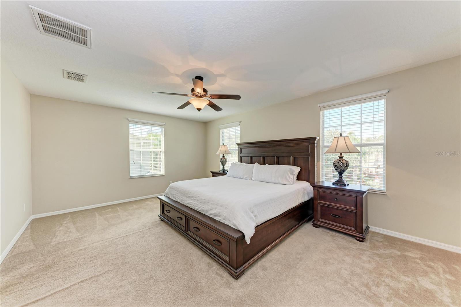 SOUTH HAMPTON - Residential