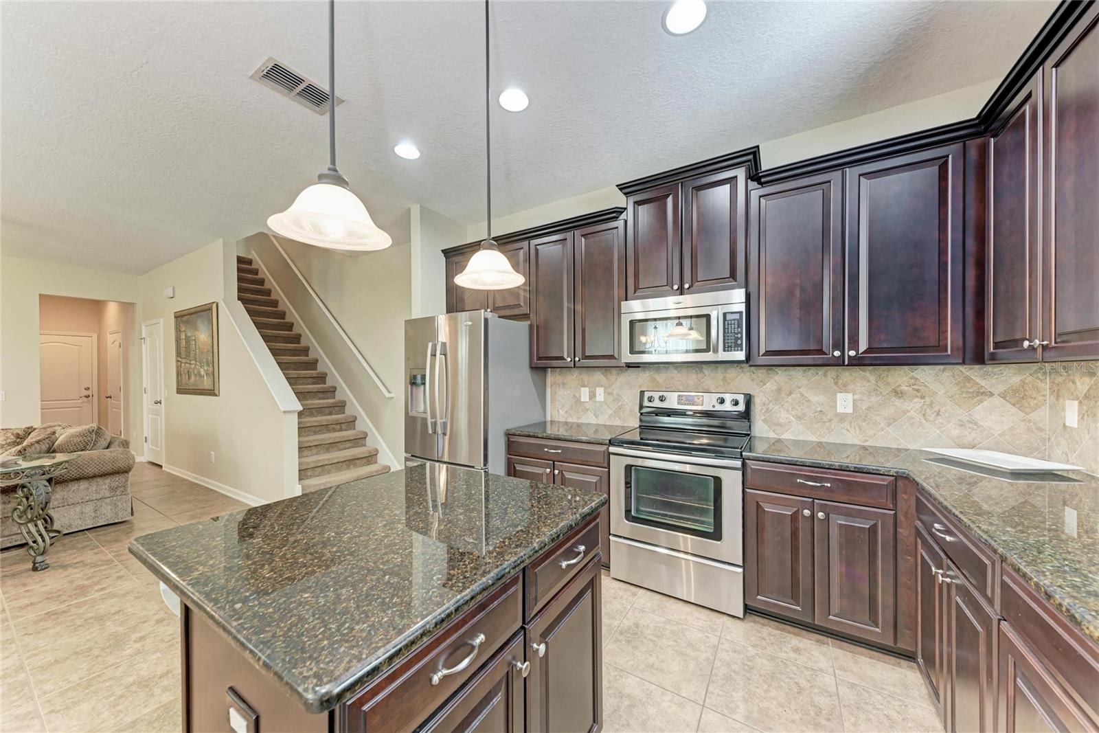 SOUTH HAMPTON - Residential