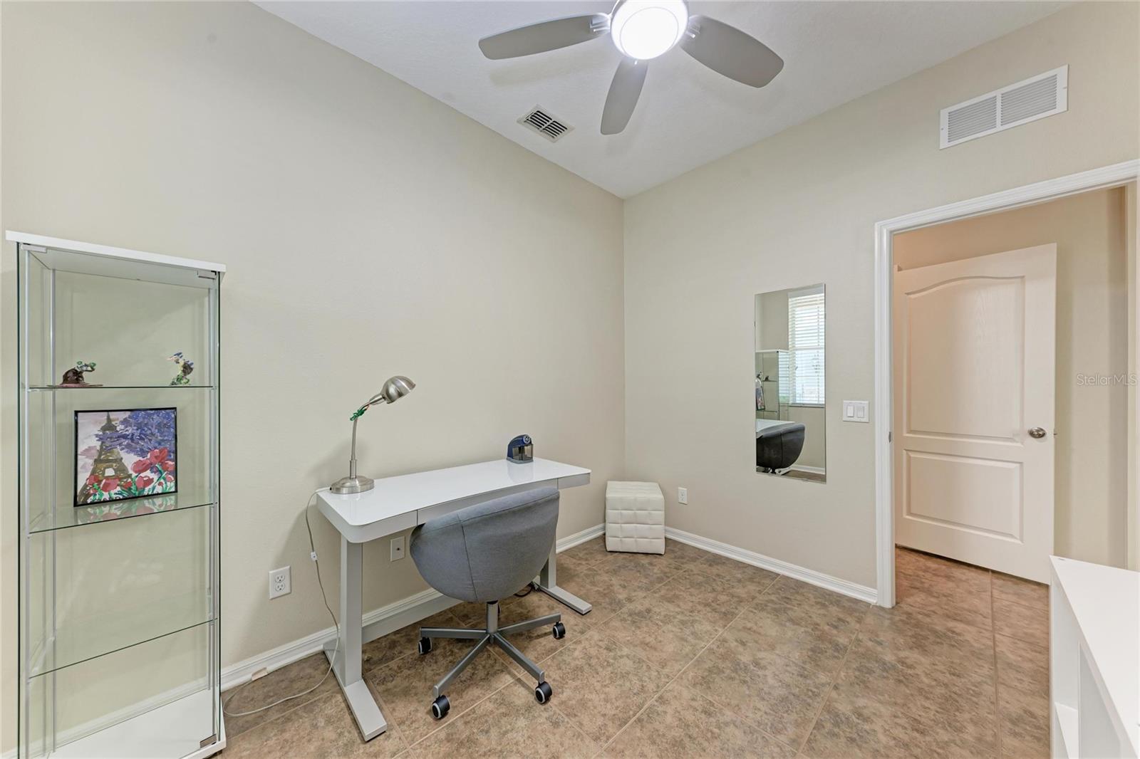 SOUTH HAMPTON - Residential