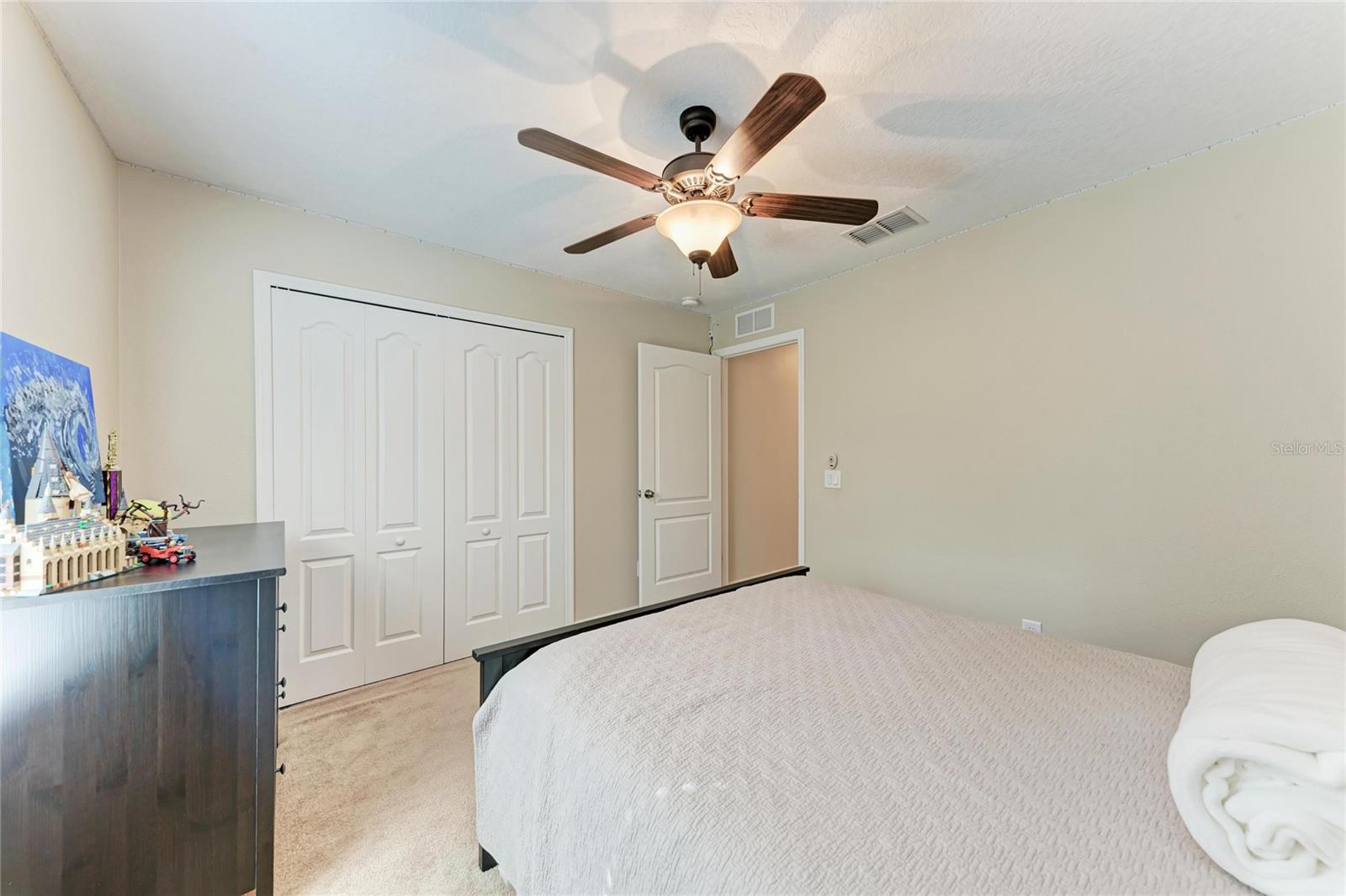 SOUTH HAMPTON - Residential