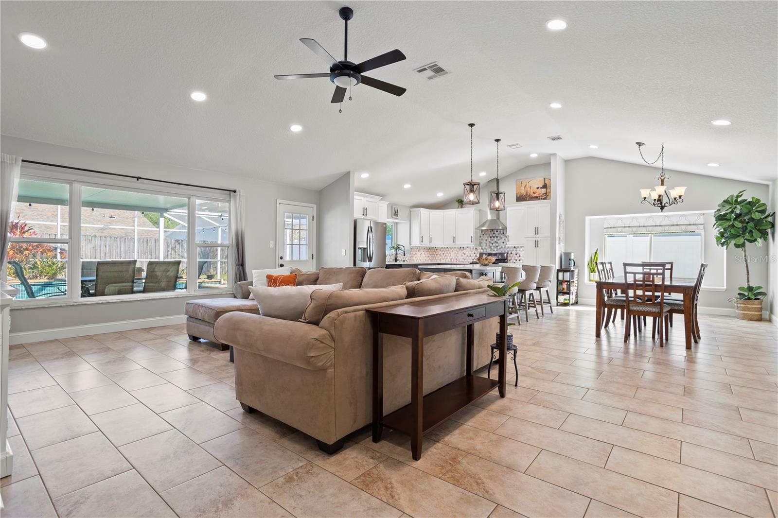 GREENWOOD LAKES UNIT 2 1ST ADD - Residential