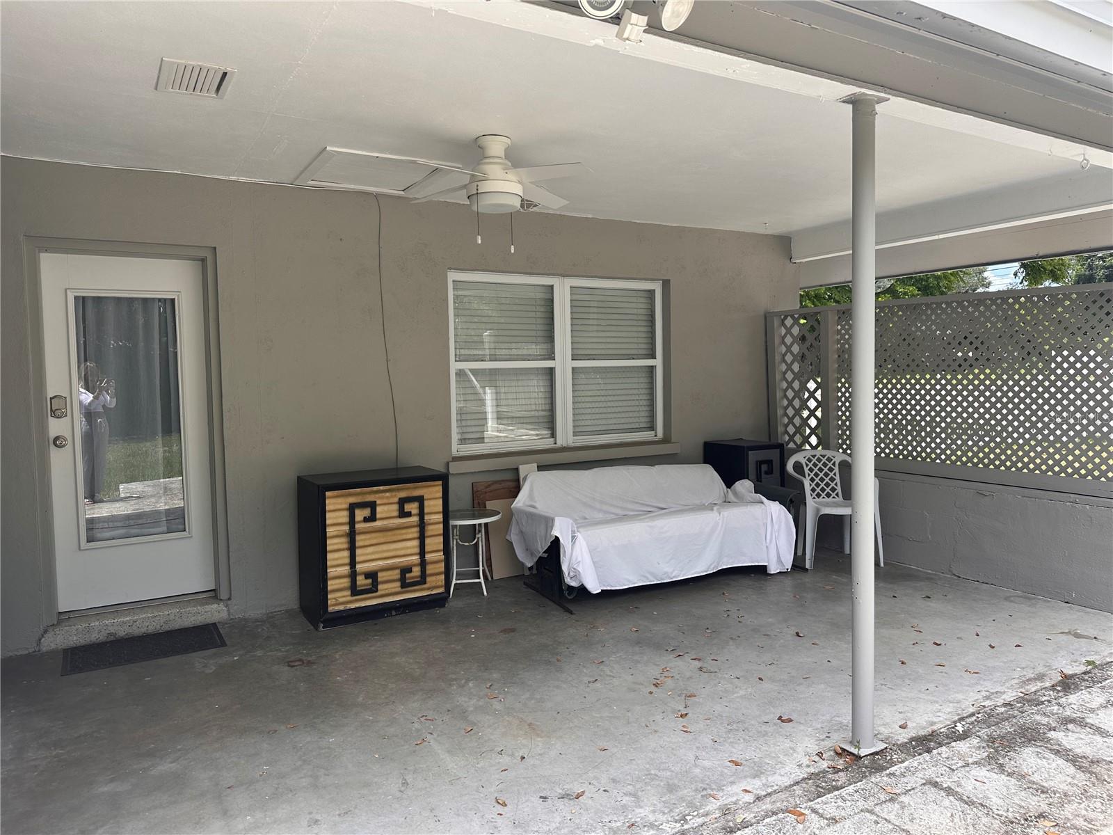 OAK LAKE HEIGHTS - Residential Lease