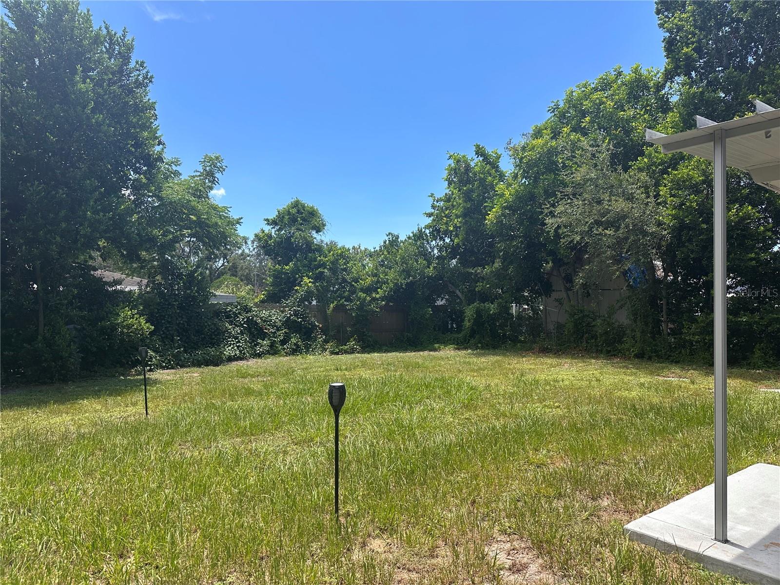 OAK LAKE HEIGHTS - Residential Lease