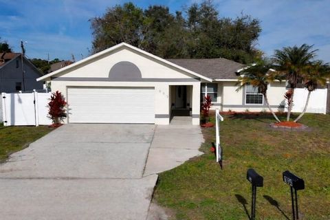 Photo of 1003 Dartmoor Place, Kissimmee, FL 34758 (MLS # O6376490)