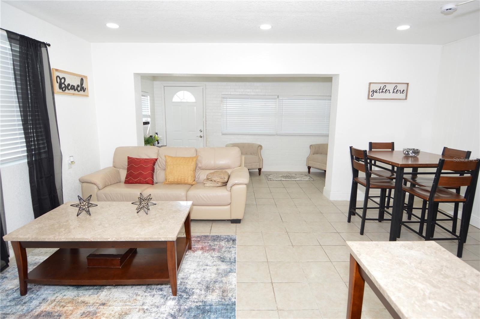 SUNNY SHORES - Residential Lease