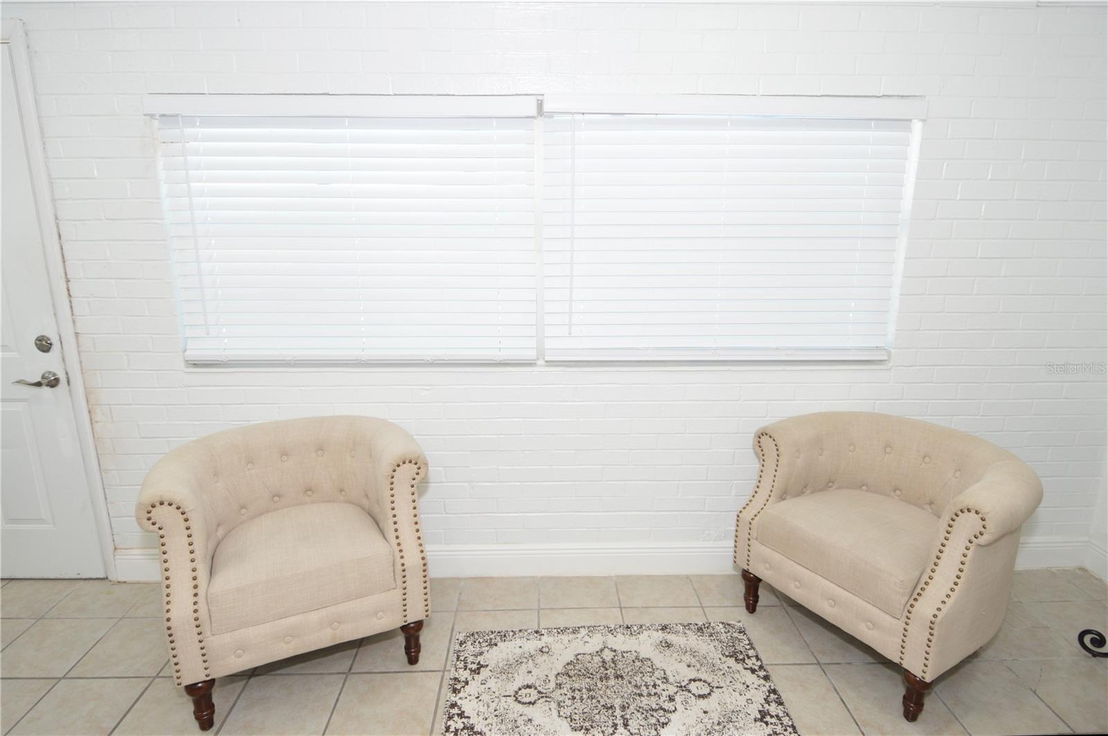 SUNNY SHORES - Residential Lease