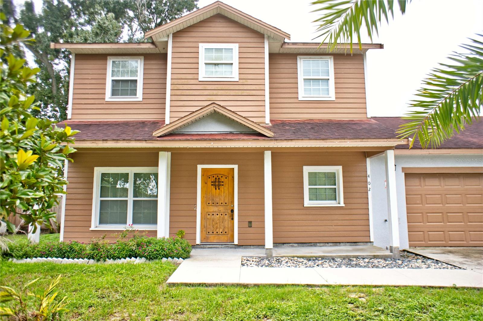 402 E MAPLE STREET
