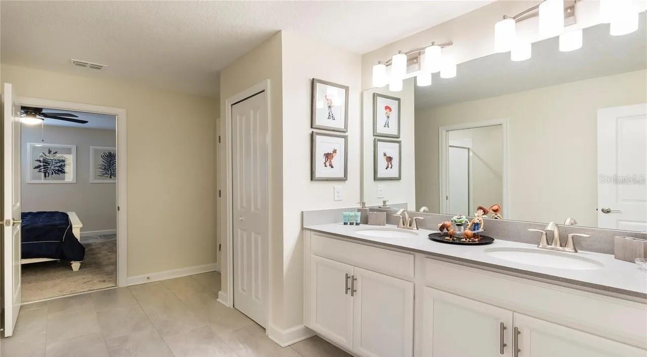 STONEYBROOK SOUTH TR K - Residential Lease