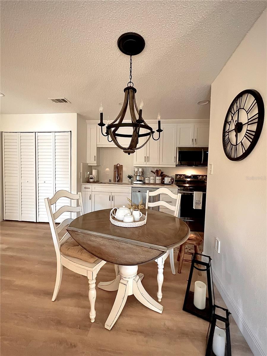 THE HIGHLANDS AT HUNTERS GREE - Residential